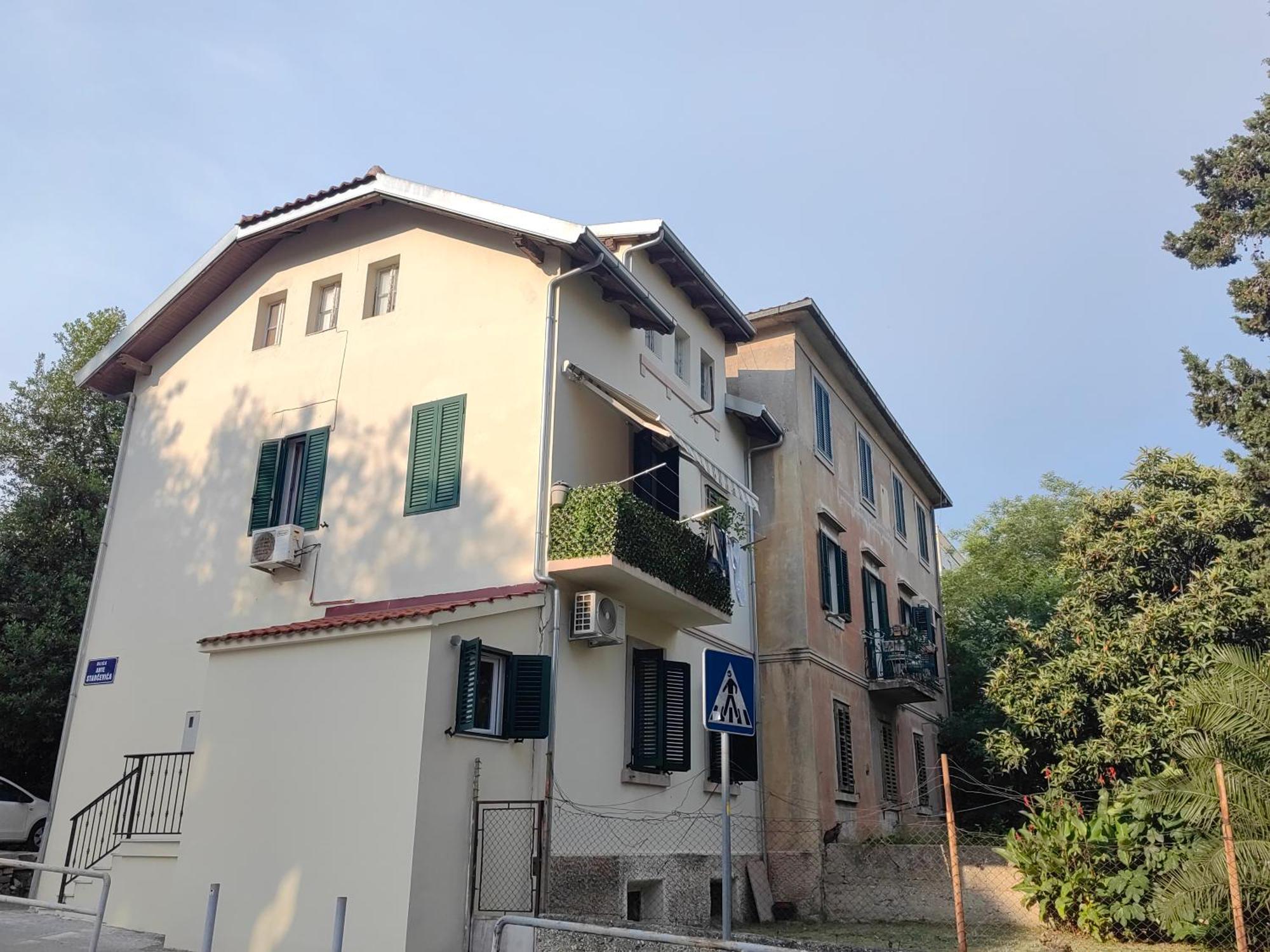 Relax And Enjoy Apartments สปลิท ภายนอก รูปภาพ