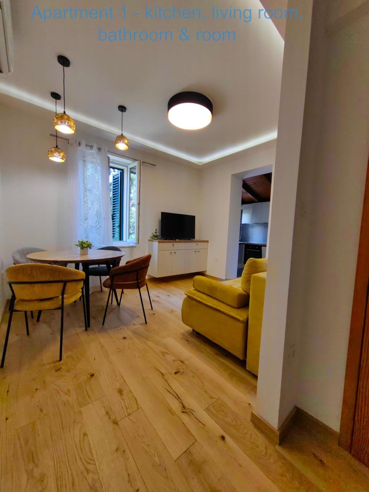 Relax And Enjoy Apartments สปลิท ภายนอก รูปภาพ