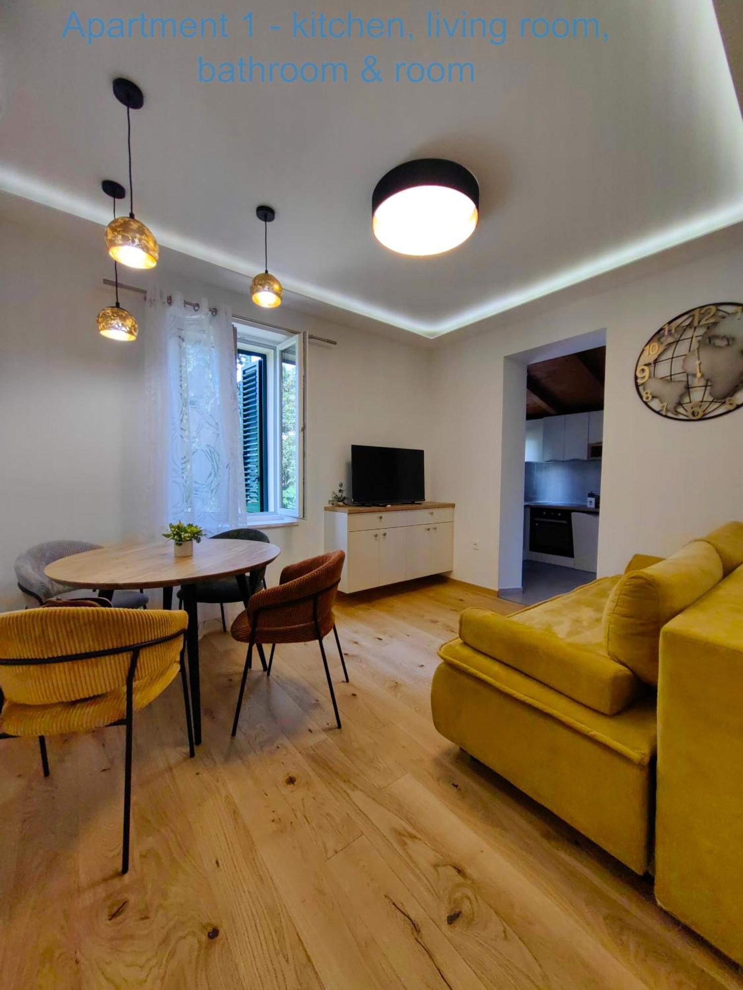 Relax And Enjoy Apartments สปลิท ภายนอก รูปภาพ